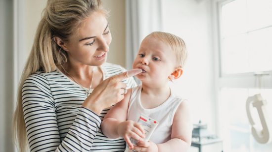 Los primeros dientes del niño