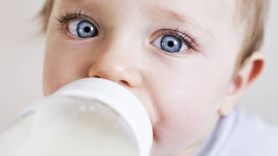 bebe leche