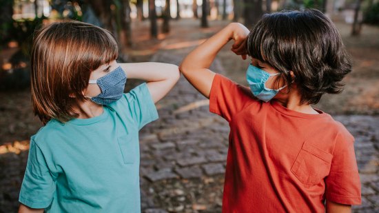Las bronquiolitis de los niños descienden gracias a la mascarilla