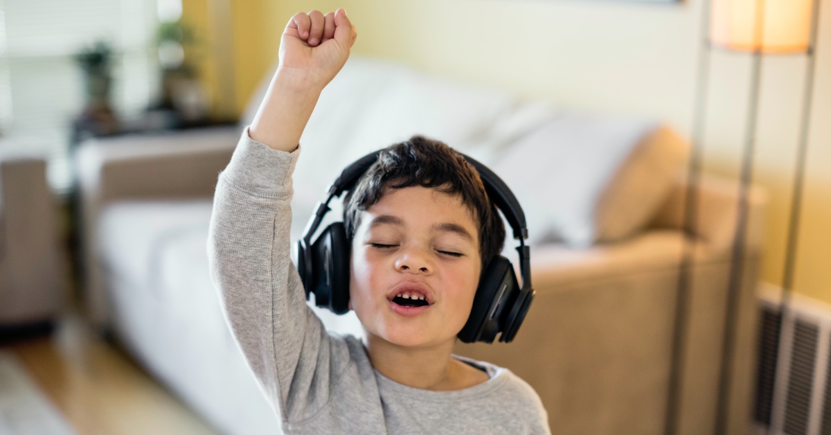 Las mejores canciones para escuchar en compañía de tu hijo
