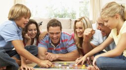 familia jugando