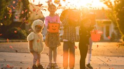 Planes de Halloween con niños