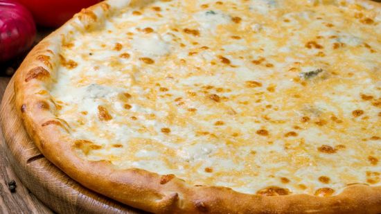 Pizza cuatro quesos