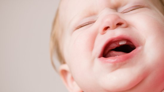 Consejos para aliviar el dolor de los primeros dientes