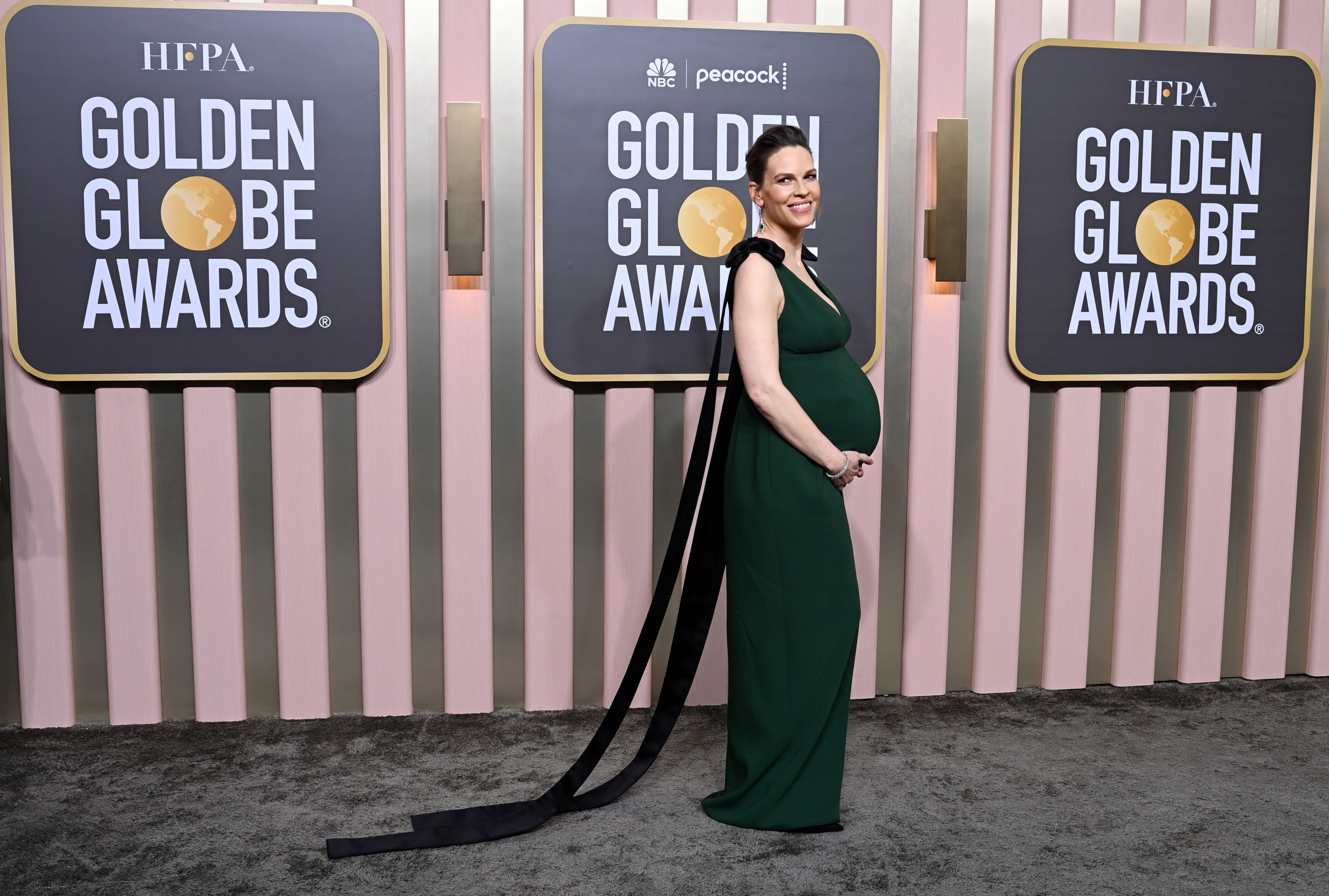 Hilary Swank, embarazada en los Globos de Oro 2023