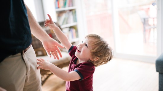 ¿Por qué mi hijo busca siempre la aprobación de los demás?