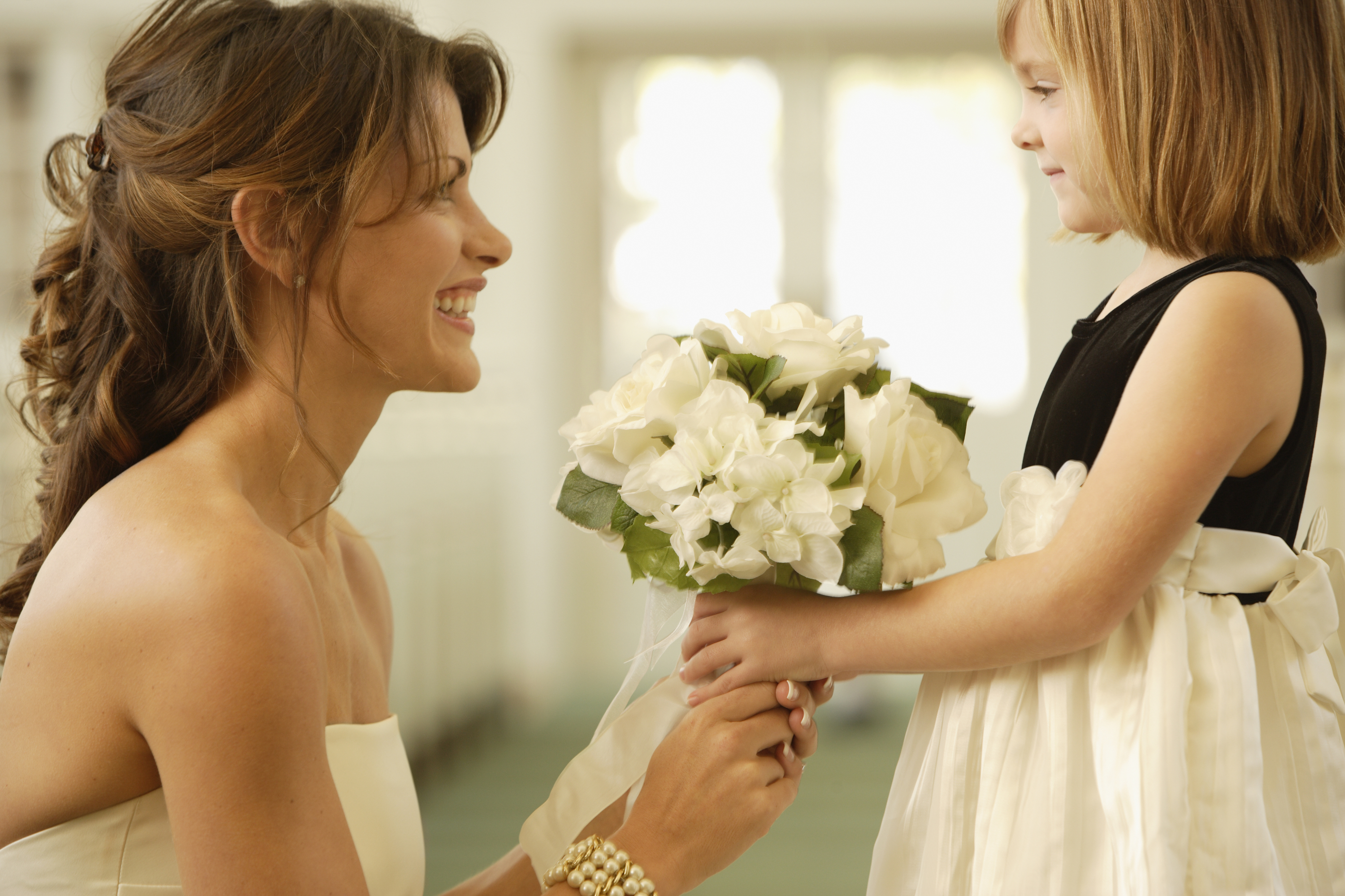 Boda con niños: cuatro momentos en los que pueden ser los protagonistas