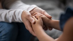 Niño apoyo psicológico