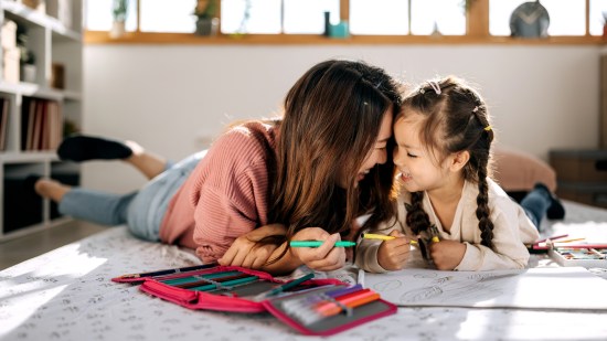 niña y madre