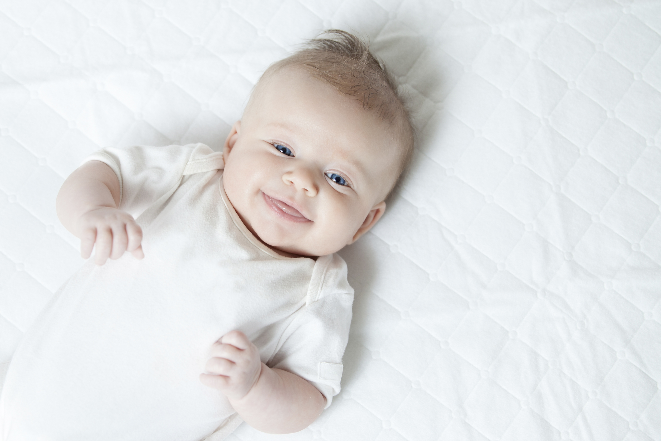 bebé sonriendo