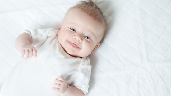 bebé sonriendo