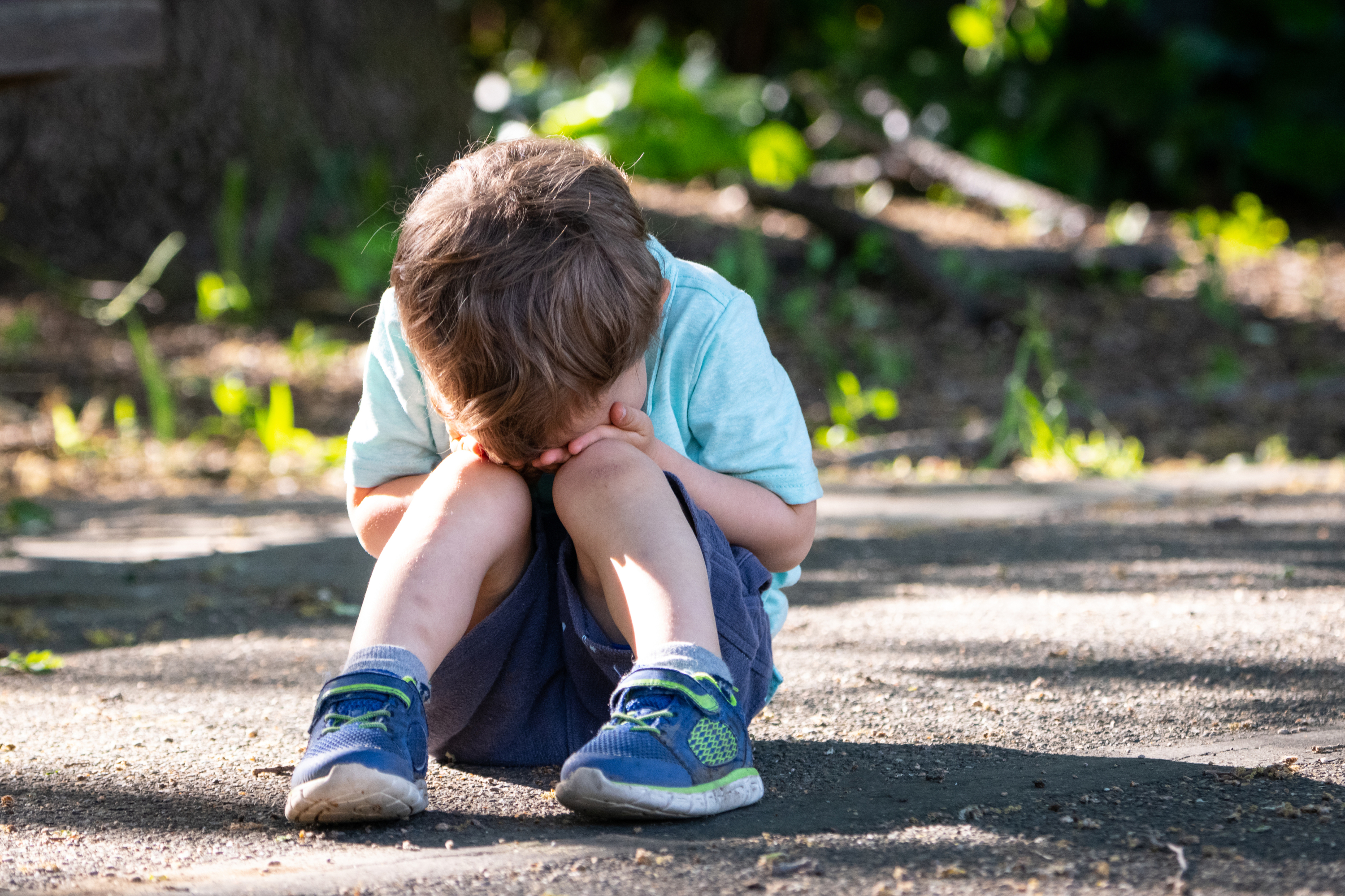 niño triste