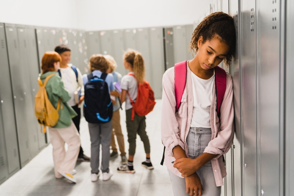 Dificultades para socializar en niños: causas y soluciones efectivas