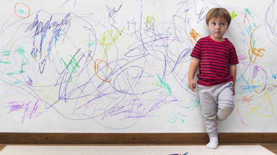 Niño travieso