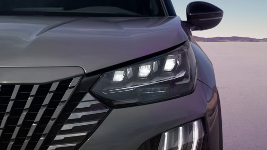 PEUGEOT_E-2008_FE_2305GJ_507