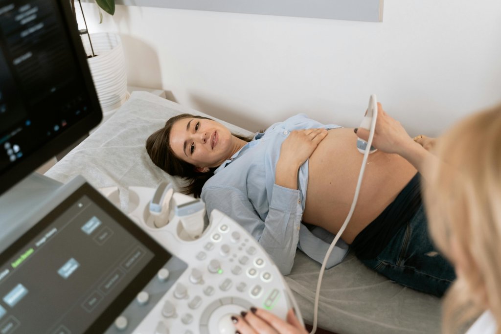 Emociones en el embarazo: qué siente el feto en la tripa cuando su mamá llora o está triste