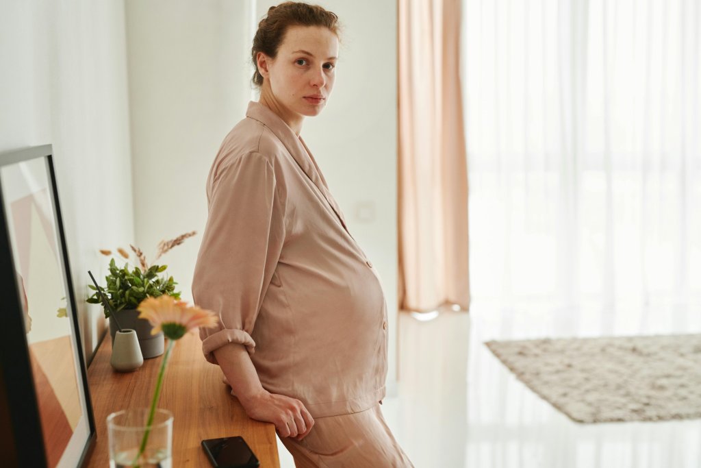 Emociones en el embarazo: qué siente el feto en la tripa cuando su mamá llora o está triste