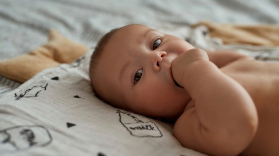 bebe manos
