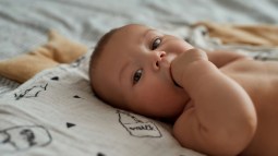 bebe manos