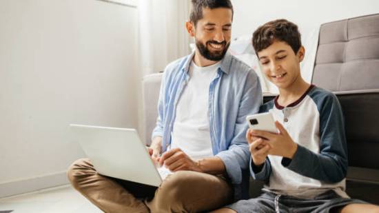 Cuatro actividades para que los nativos digitales realicen junto a sus padres