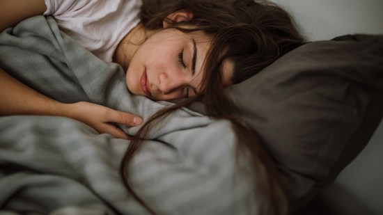 adolescente durmiendo
