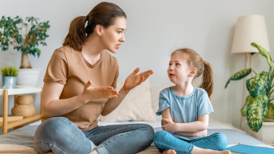 Cómo enseñar a mi hijo a no pegar