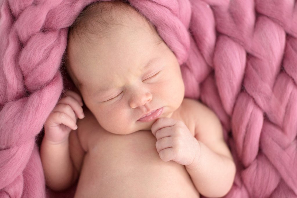 Nombres de niña con Y: 101 opciones diferentes y bonitas