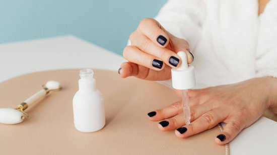 Pintarse las uñas en el embarazo: ¿es recomendable?
