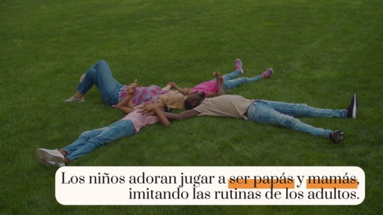 Jugar a ser papás y mamás: ¿por qué a los niños les gusta imitar el rol de los adultos?