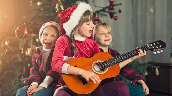 Letra de los villancicos navideños más populares para cantar con niños