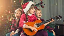 Letra de los villancicos navideños más populares para cantar con niños