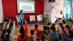 ASEICA acerca el perfil de científicas españolas a los centros educativos de toda España