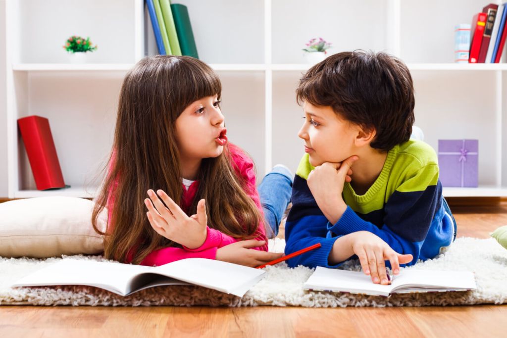 ¿Qué es una estrofa en poesía? Ejemplos fáciles para niños - Fuente: iStock