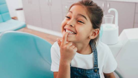 La razón por la que unos niños aprenden a hablar antes que otros, según un estudio de Harvard