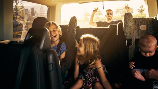 Familia en el coche