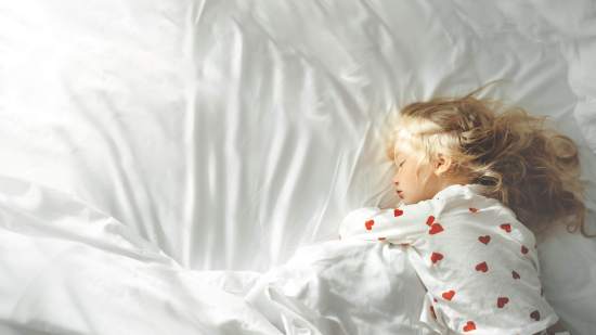 Niña durmiendo