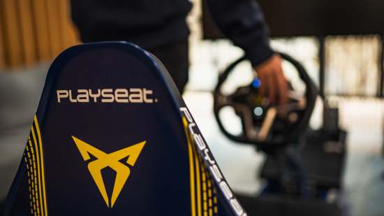 CUPRA-and-Playseat-join-forces-to-offer-the-adrenaline-and-emotion-of-being-a-Formula-E-driver_01_HQ