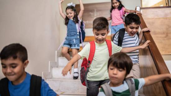 Niños en la escuela