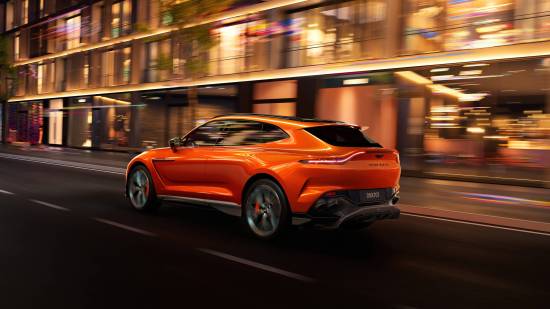 AstonMartinDBX707_5
