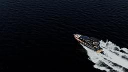 ly680exterior3