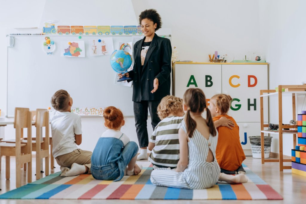 Los tiempos verbales en español explicados para los niños