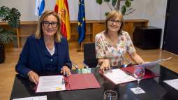 Firma acuerdo ISCIII Fundación Muy Interesante
