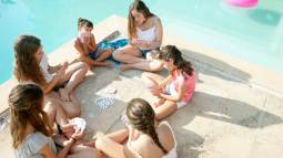 Una selección de los juegos de mesa que llevarás contigo todo el verano.