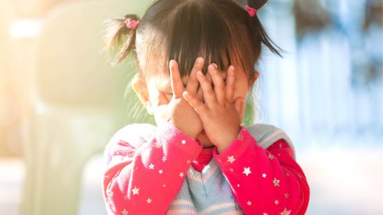 La educación autoritaria, una forma de criar niños inseguros y sin autoestima