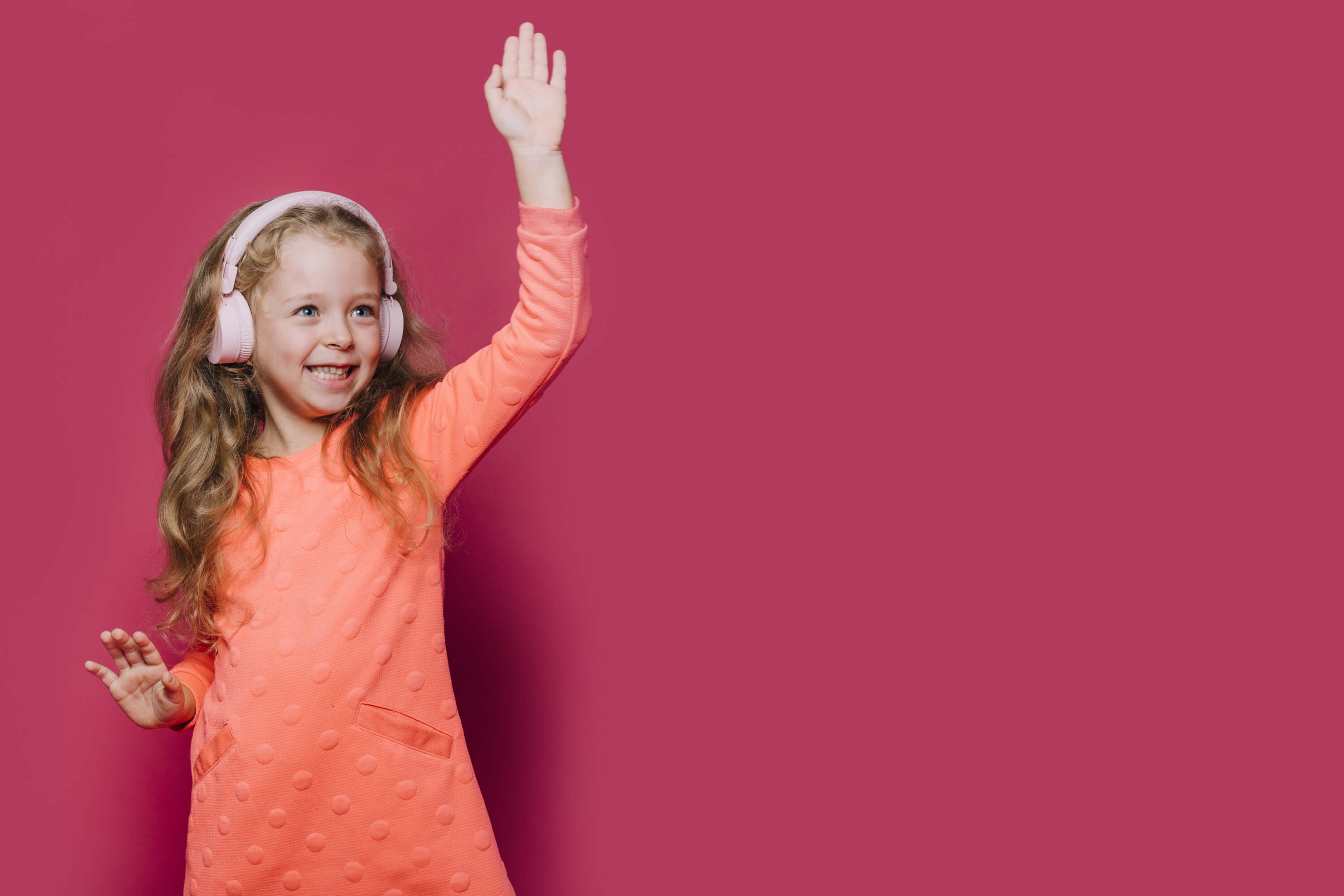 Las 10 mejores canciones de Cantajuego para cantar y bailar con los niños