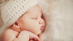 10 nombres cortos de niña dulces y originales