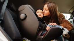 Novedades en los sistemas de retención infantil en coches todo lo que debes saber