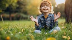 7 reglas para hacer un niño más feliz - Freepik