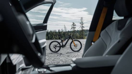 683452_20240924_Polestar_unveils_limited_edition_electric_mountain_bike_to_match_its_SUV