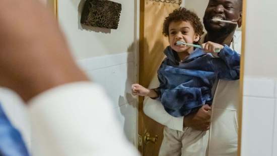 Cuándo deben empezar los niños a lavar sus dientes según una odontopediatra